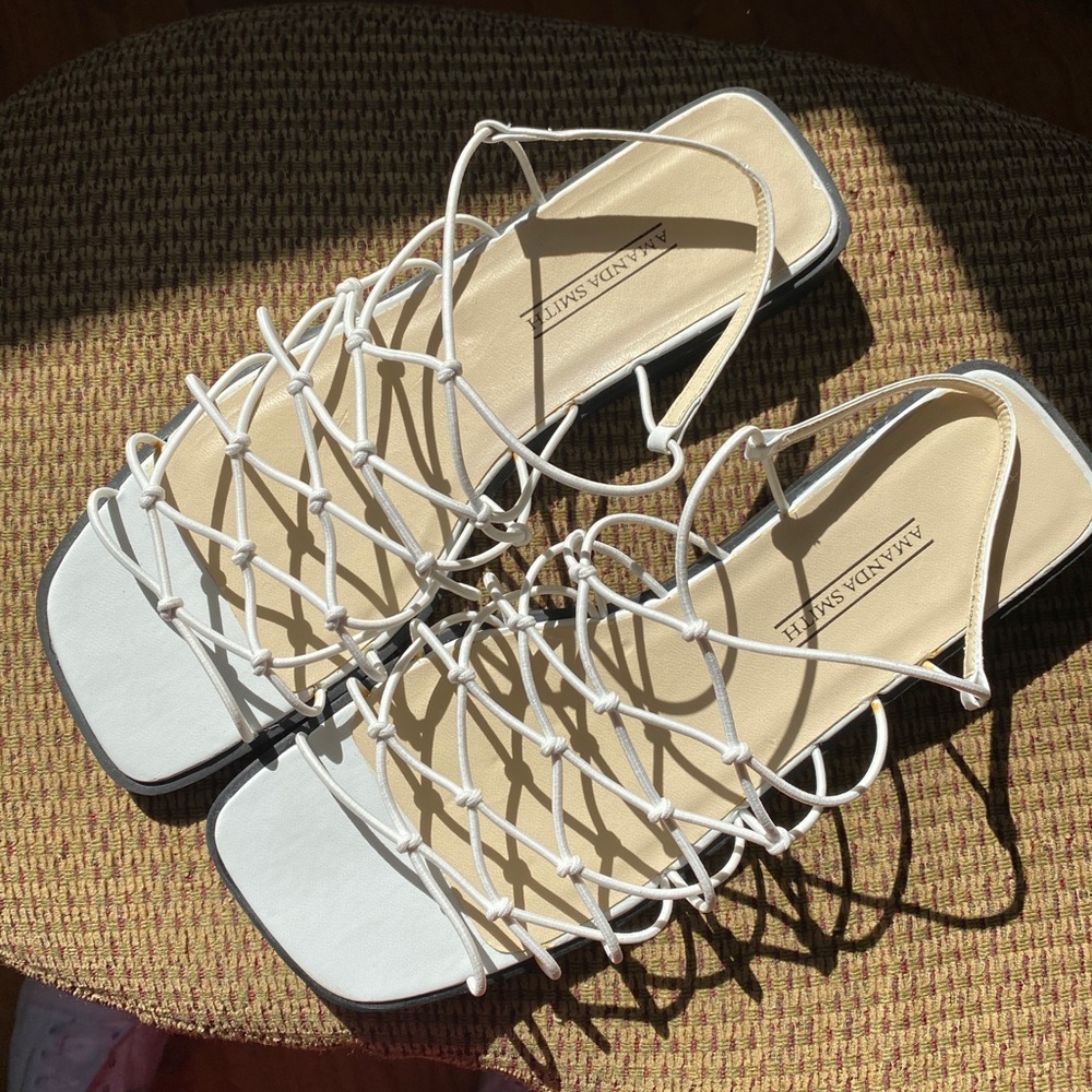 Amanda Smith White Elastic Weaved Sandals
